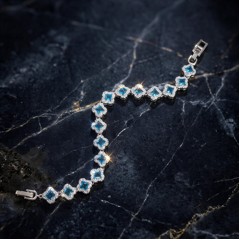 Iced Blue Clover Halo Tennis Bracelet - prenses kesim mavi taşlı yonca halo bileklik