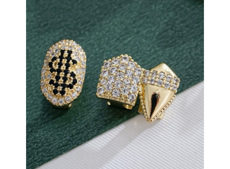 Iced Triple Set Grillz Iced Triple Set Grillz